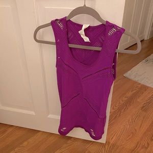 Fabletics never worn xs workout tank fuschia.